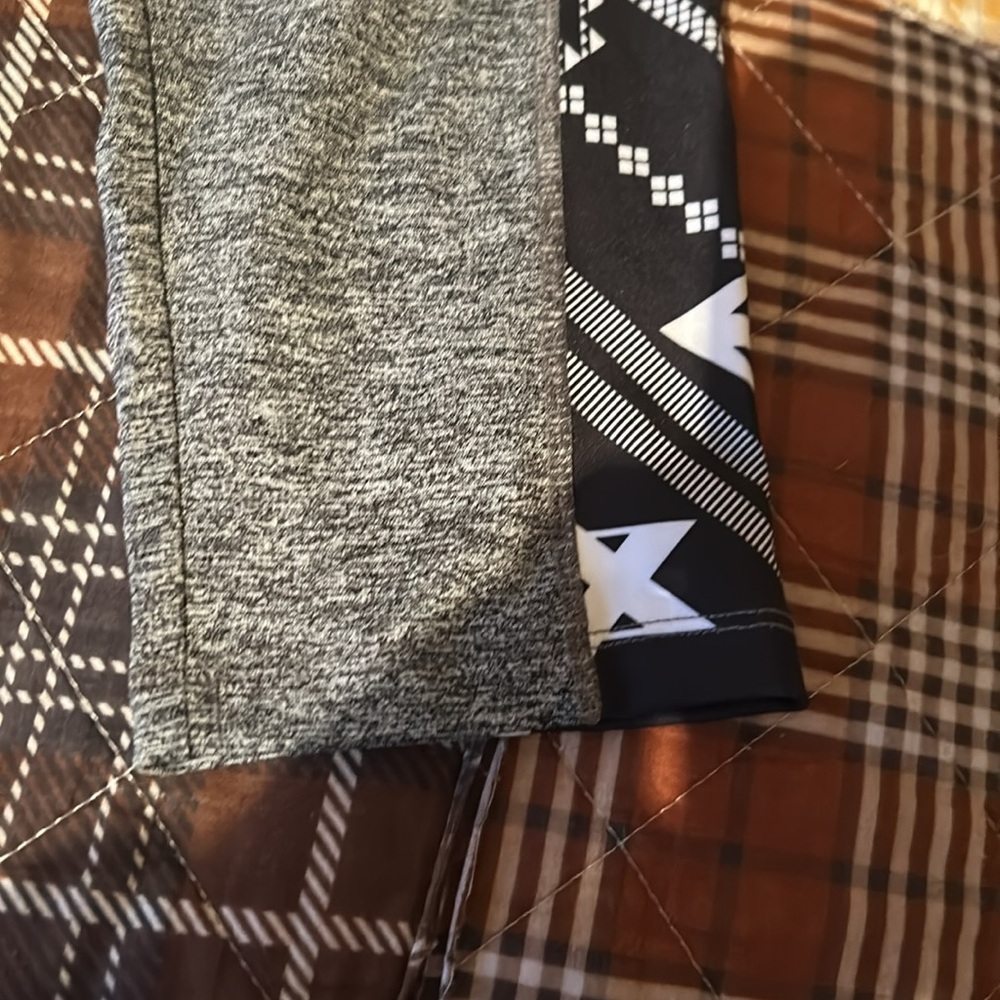 LuLaRoe Capri - Picture 4 of 6